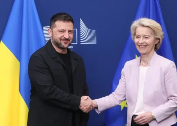 Dio ci salvi dai moderati guerrafondai