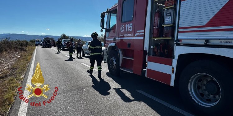 Grave incidente nell’Oristanese, perde il controllo dell’auto: due feriti