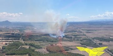 Fiamme a Pabillonis, in azione l’elicottero della Forestale