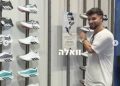 Adidas travolta dalle polemiche: appelli al boicottaggio dei suoi prodotti