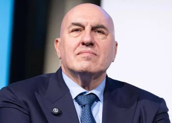 Allarme su attacchi Russia con droni in Europa, Crosetto smentisce la Cia