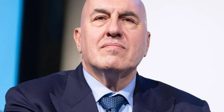 Allarme su attacchi Russia con droni in Europa, Crosetto smentisce la Cia