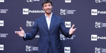 Stefano De Martino tra Affari Tuoi e Sanremo: “La pressione deve diventare ambizione”