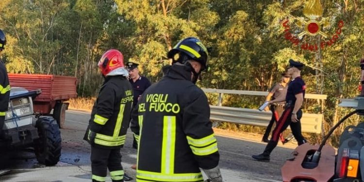 Tragedia a Villacidro, scontro tra trattore e auto: un morto