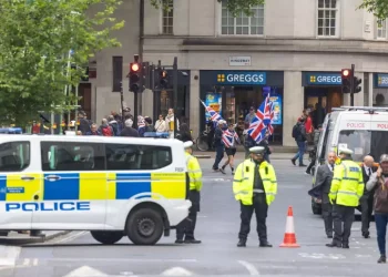 Terrore a Londra, quattro persone accoltellate in città