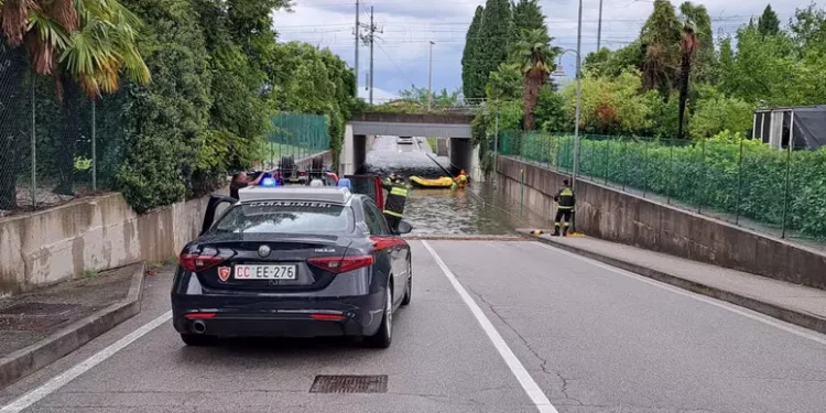 Maltempo al Centro Nord: donna annega nel sottopassaggio allagato in Friuli