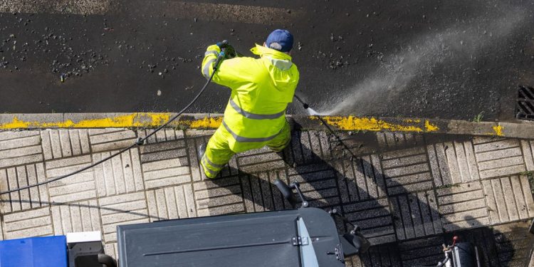 Lavoro, 5 milioni per l’occupazione e il decoro delle strade della Sardegna