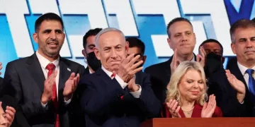 Scrutinato oltre il 72% dei voti in Israele, lo schieramento del sanguinario Netanyahu ottiene 54 seggi