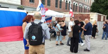 Comitato Amicizia Sardegna Russia in piazza a Cagliari, raccolte oltre 400 firme contro la russofobia
