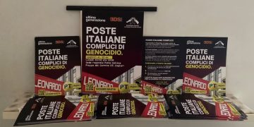 Cagliari, presidio davanti alle Poste di piazza del Carmine: “Alimentano le guerre”