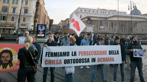 Roma, manifestazione contro la persecuzione della chiesa ortodossa in Ucraina