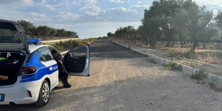 Ordigno artigianale trovato in strada alla periferia di Alghero