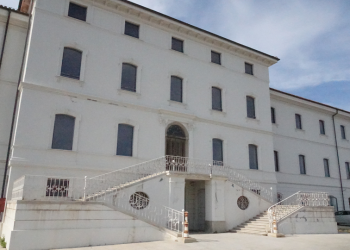 La Maddalena, l’ex ospedale militare candidato al concorso “reinventing cities” sulla rigenerazione urbana