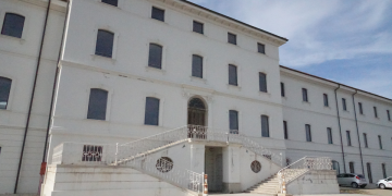La Maddalena, l’ex ospedale militare candidato al concorso “reinventing cities” sulla rigenerazione urbana