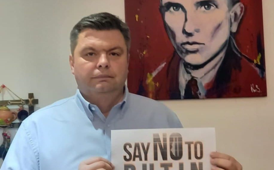 Cagliari, tre giorni di eventi sull’Ucraina: presenti nazionalisti e chi nega l’esistenza dei nazisti in Azov