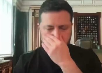 Zelensky sempre meno lucido: “L’Italia è nel mirino della guerra ibrida russa”