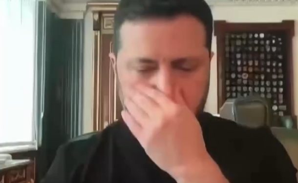Zelensky sempre meno lucido: “L’Italia è nel mirino della guerra ibrida russa”