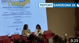 Cagliari, convegno sull’Ucraina: la polizia strattona e spinge giornalista per impedirgli di fare riprese