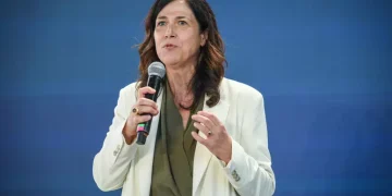 Todde, ’60 milioni in Sardegna contro caro carburante, unica regione in Italia’
