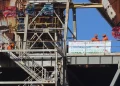 Vertenza Eurallumina, quattro operai asserragliati a 60 metri d’altezza
