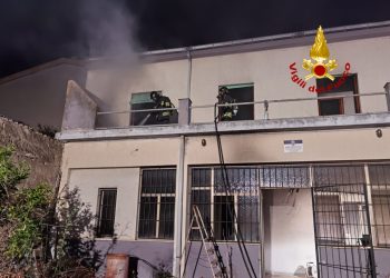 Paura a Serdiana, incendio nella notte in abitazione
