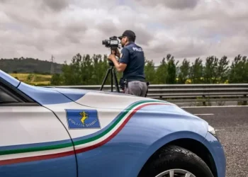 A quasi 200 km l’ora sulla Carlo Felice, ritirata la patente