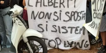 Protesta all’istituto Alberti a Cagliari ‘nostro futuro è liceo sportivo’