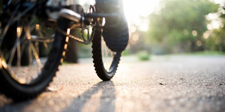 Stop alle e-bike truccate che sfrecciano come razzi: a Bologna arriva un autovelox speciale