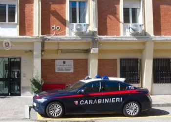Evade da domiciliari forzando braccialetto, ricerche in tutta la Sardegna
