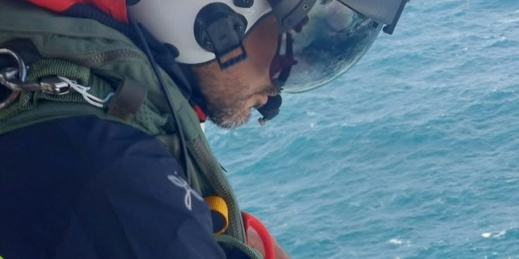 Stintino, scompare in mare nella Valle della Luna: ricerche in corso