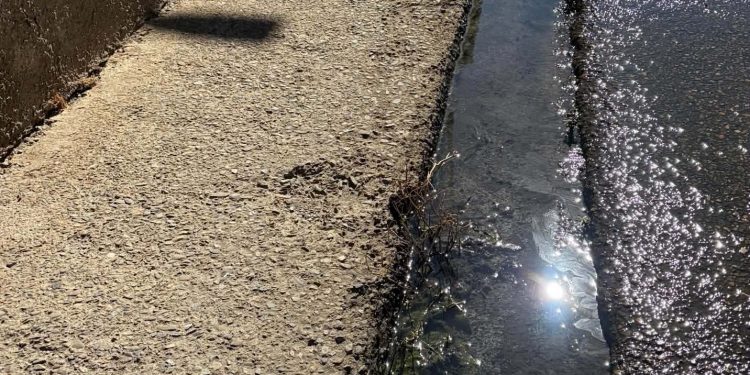 Maxi perdita d’acqua ad Assemini