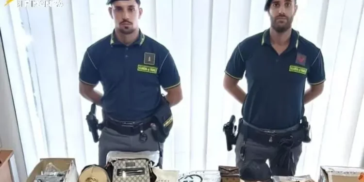 Cinquemila articoli contraffatti sequestrati nel Sassarese, una denuncia