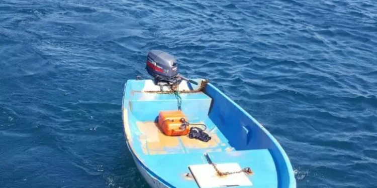 Sbarchi nel sud Sardegna, migranti costretti a tuffarsi in mare da scafisti