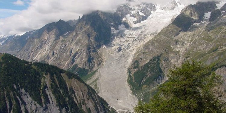 Il Monte Bianco diventa più alto: la vetta cresce di quasi due metri