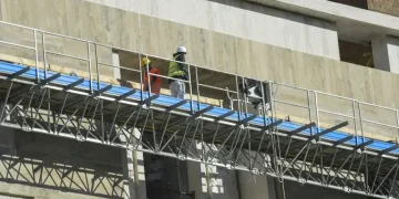 Ad agosto occupazione stabile, tasso di disoccupazione sale al 6,2%: i dati Istat