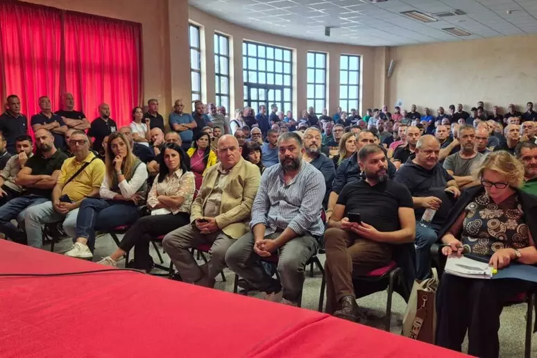Riparte la protesta dei pastori sardi, verso manifestazione a Cagliari