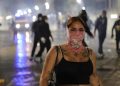 Quinto giorno di caos in Albania: scontri violenti tra manifestanti e polizia