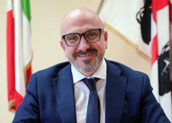 Sicurezza digitale: un milione ai comuni sardi per educare gli studenti a un uso consapevole della rete