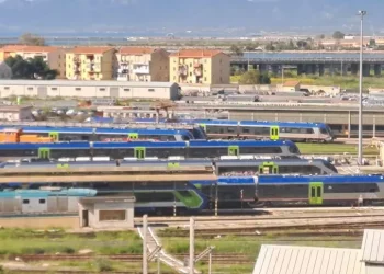 Lavori per elettrificare la rete, bus al posto dei treni per 2 weekend nell’Oristanese