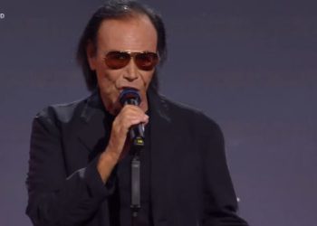 Intervento chirurgico per Antonello Venditti. Sui social: “Sto benissimo e ci vediamo ai concerti”