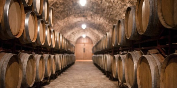 Clamoroso furto in Toscana: rubate 30.000 bottiglie di vino pregiato per un valore di 5 milioni di euro